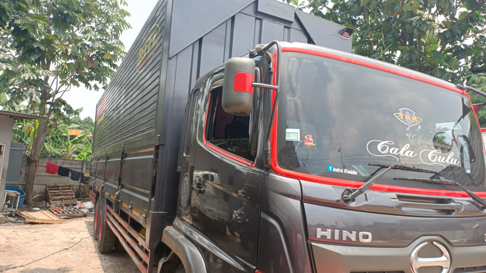 Jual Hino Bus Murah  di Cirebon